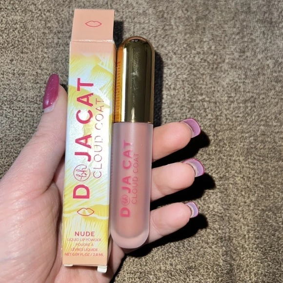 Bh Cosmetics Doja Cat Cloud Coat Nude Pink Liquid Lip Powder - Picture 1 of 1